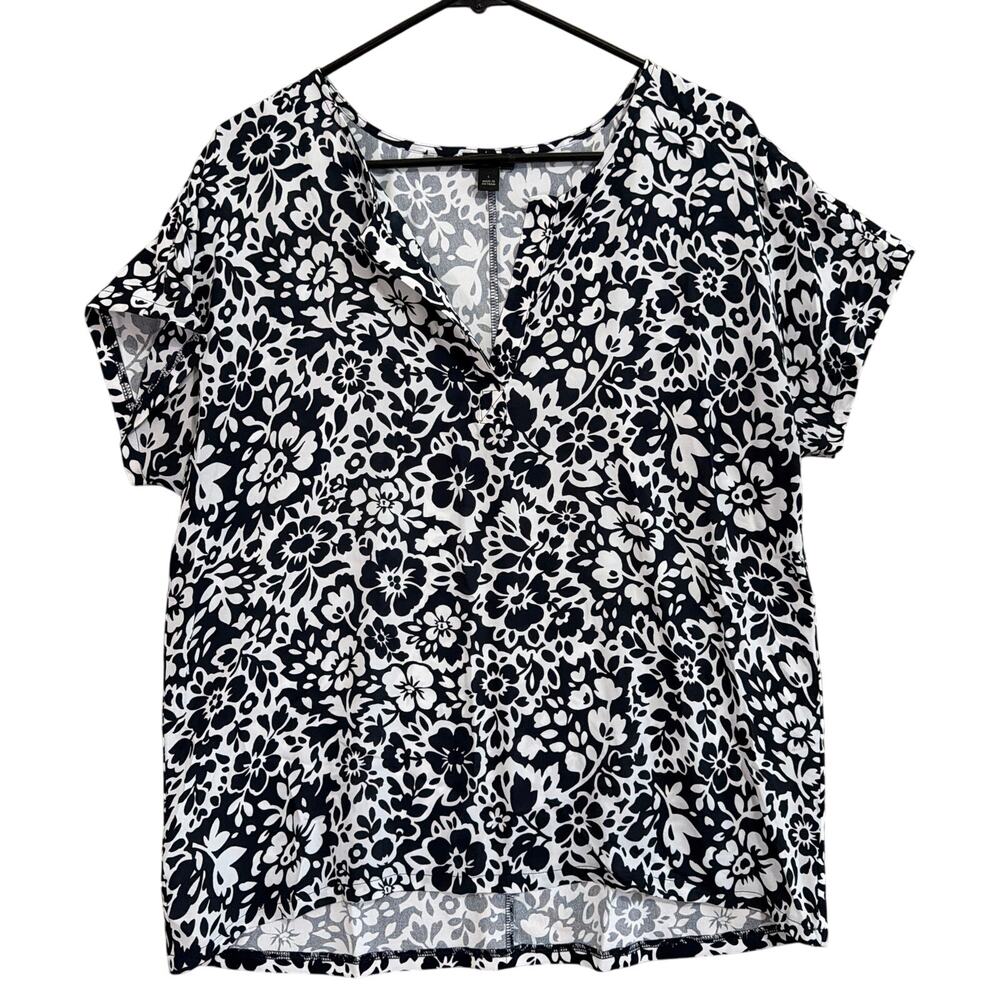 Ann Taylor Factory Womens Blouse Navy White Floral V Neck Short Sleeve Large